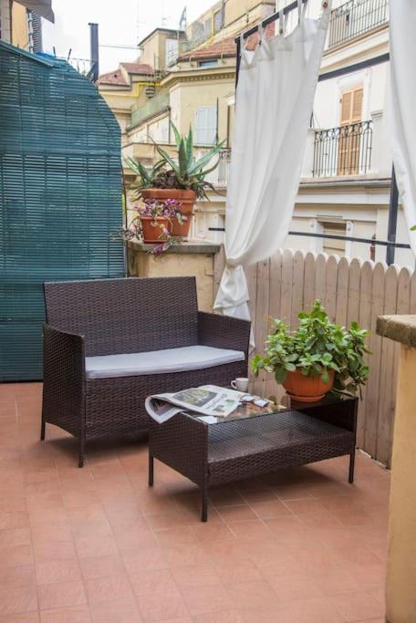 Trevi Domus Avignonesi Appartement Rome Buitenkant foto